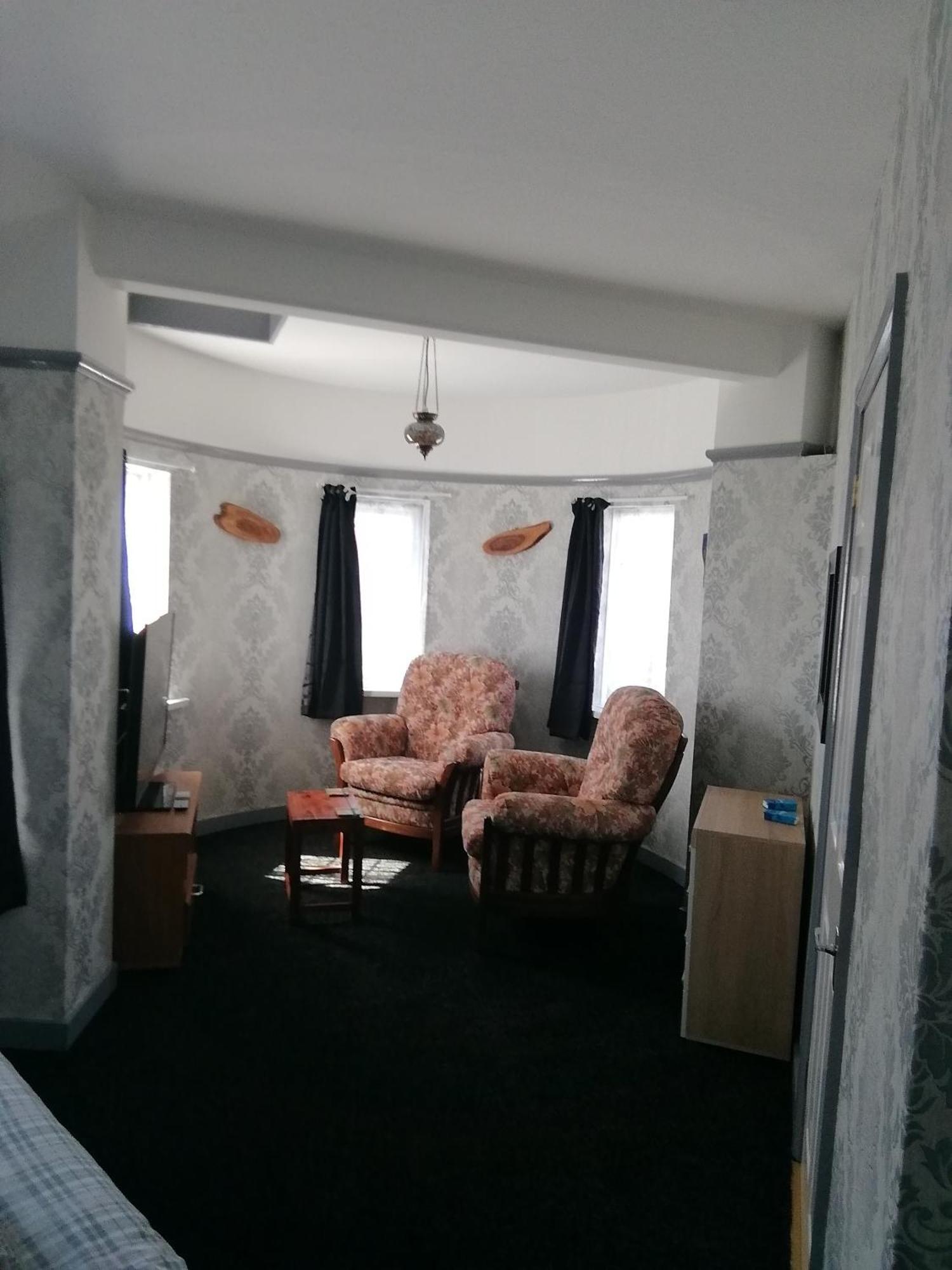 The Old Castle Hotel Уеймут Екстериор снимка